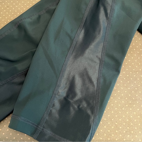 Nike Pro Mid-Rise 7/8 Leggings - Picture 5 of 10